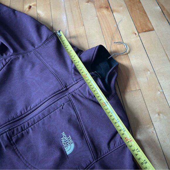 The North Face Sz M TNF Apex Burgundy Printed Jacket - Picture 10 of 11